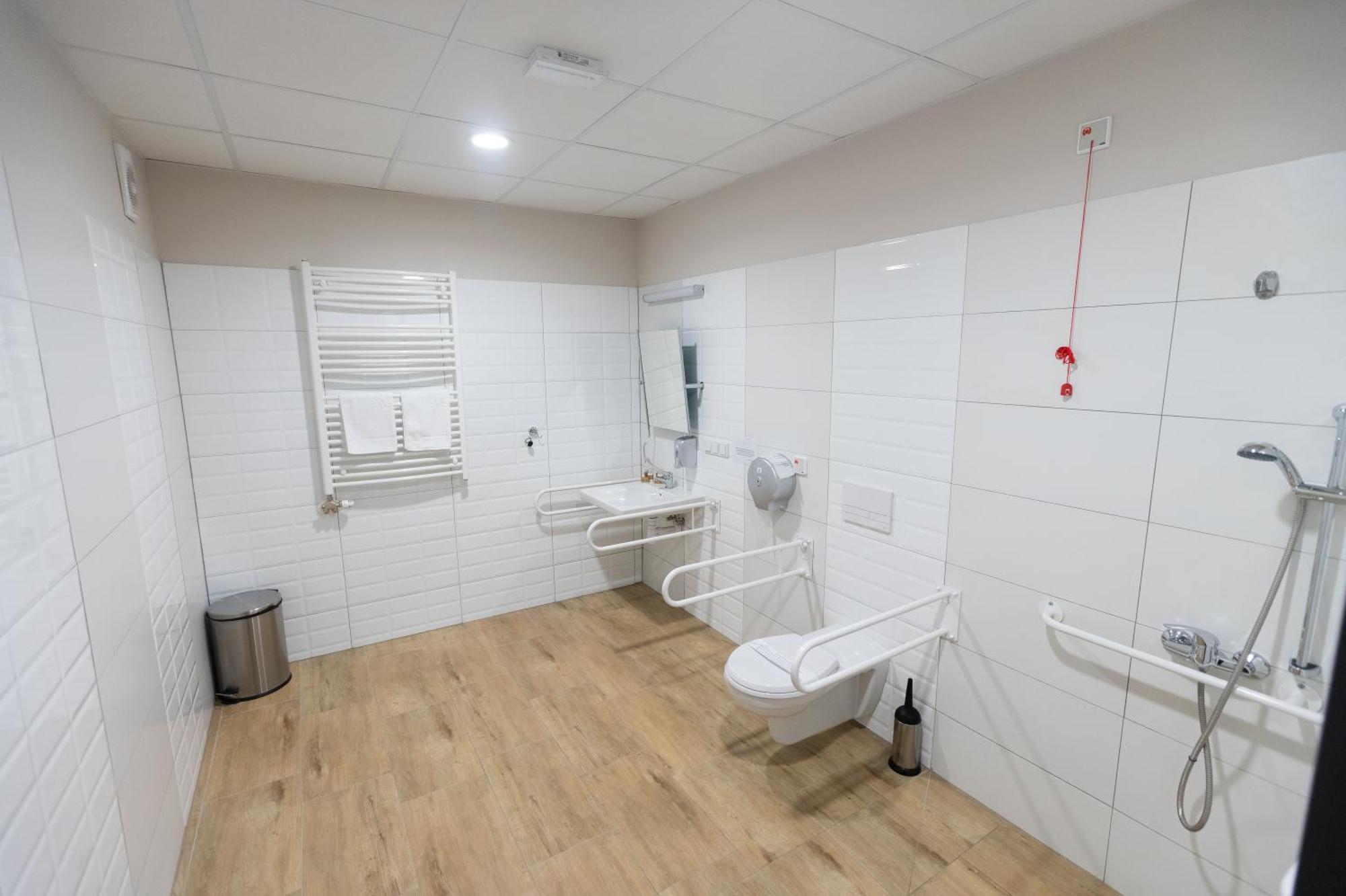 Centrum Rehabilitacji Spolecznej I Zawodowej Zaz Sloneczne Wzgorze Tarnów Εξωτερικό φωτογραφία